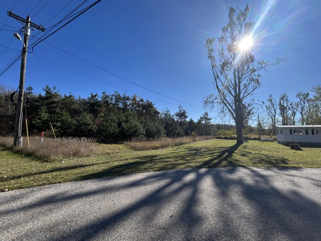 V/l 1.6ac Woodward Avenue 1.6 Acres, Elmira