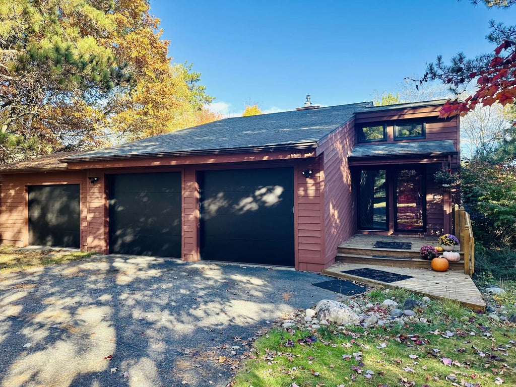 11212 Fairway Drive, Roscommon