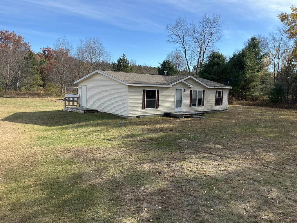 11585 S Flooter Road, Roscommon