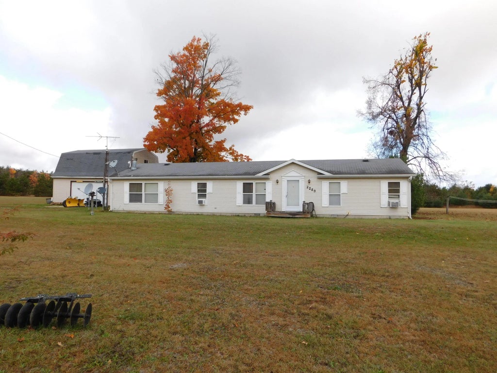 2200 Daffodil Trail, Grayling