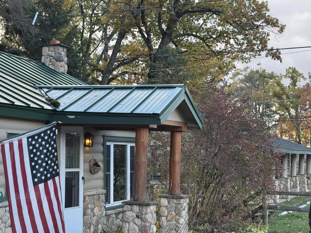 693 Charles Brink Road, Gaylord