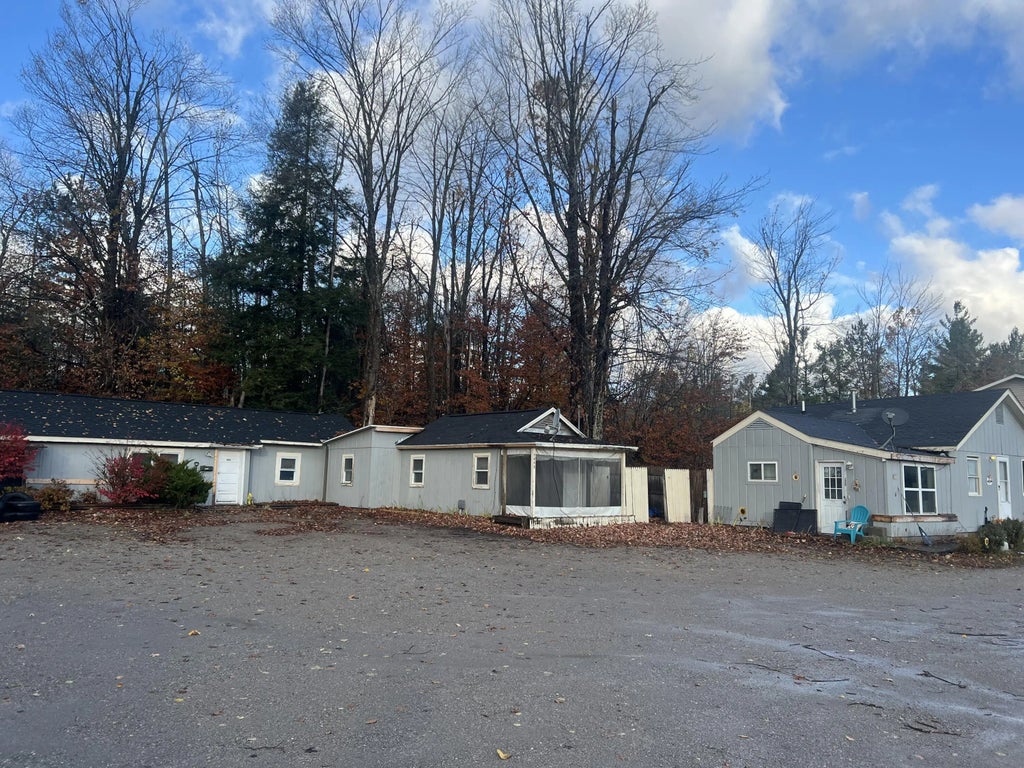 7060 S Us-31 Highway, Alanson