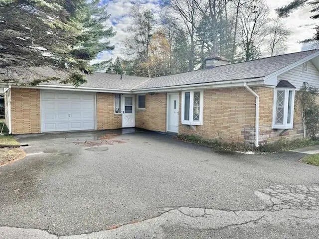 701 S Brooke Street, Alpena