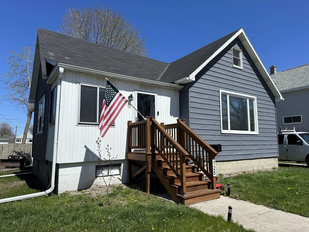 125 W Alfred Street, Alpena