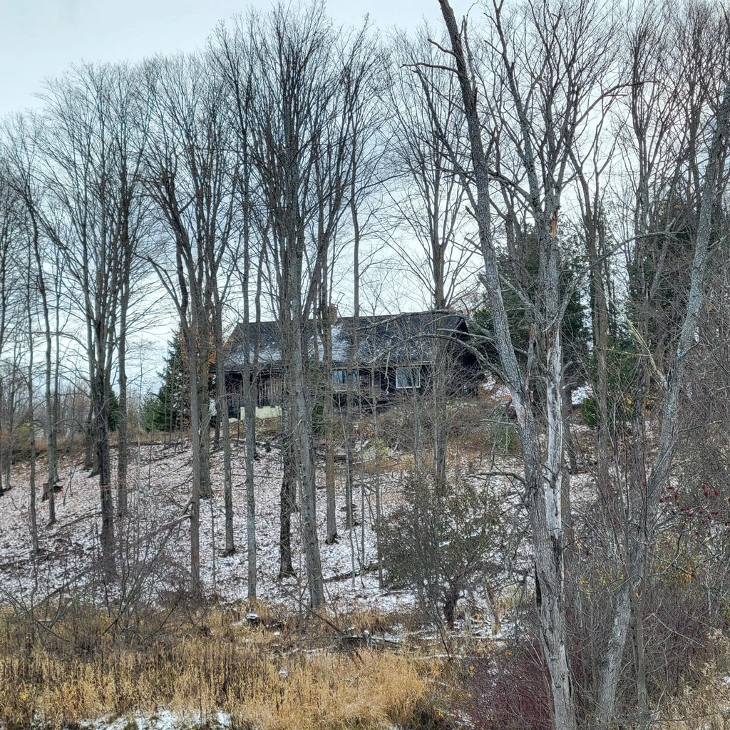 8435 Wolf Creek Road, Herron