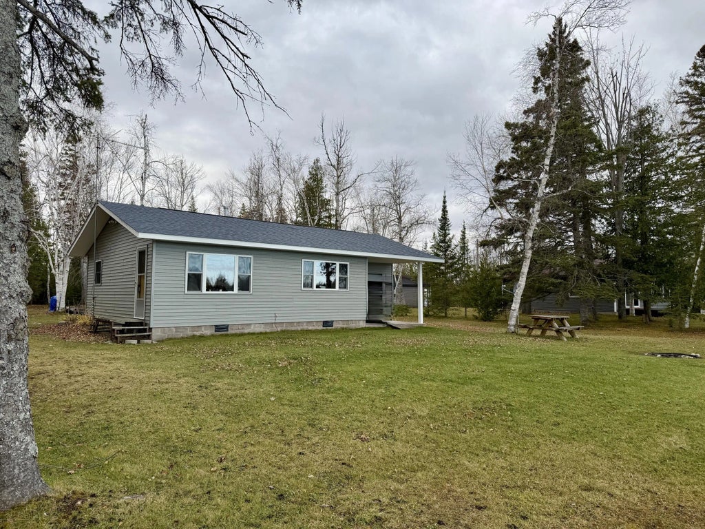 7900 Grand Point Road, Presque Isle