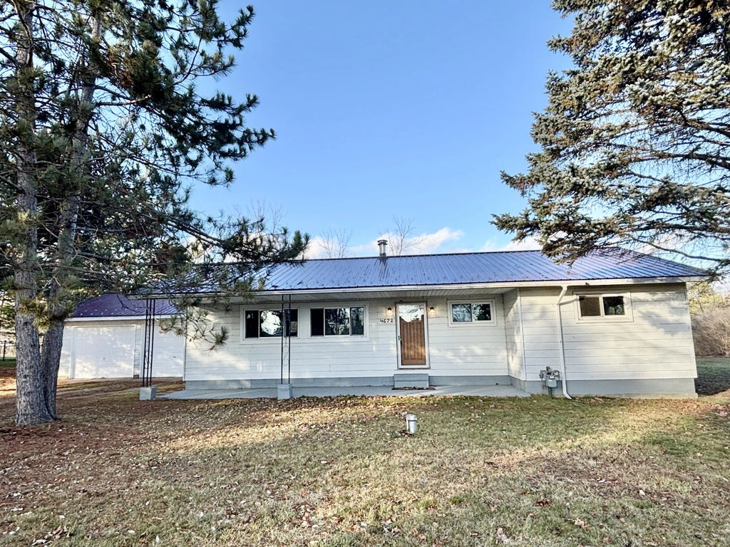 4672 Birch Grove Court, Lewiston