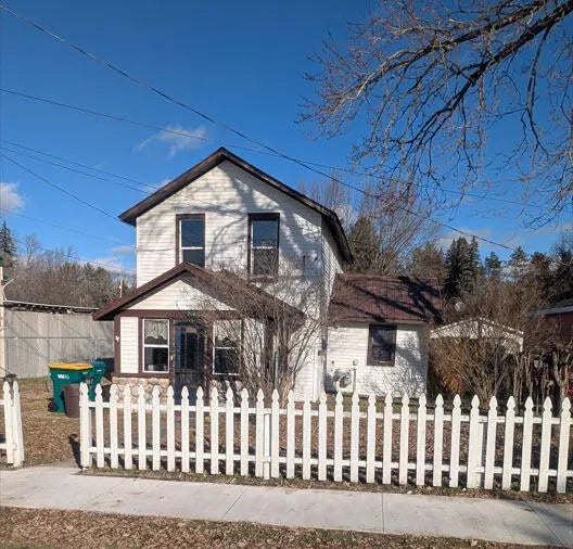 206 N Main Street, Roscommon