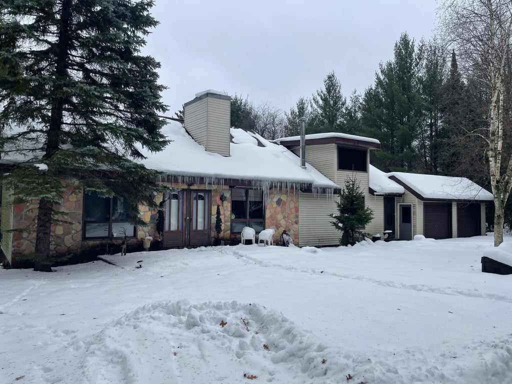 11269 Tanglewood Drive, Roscommon