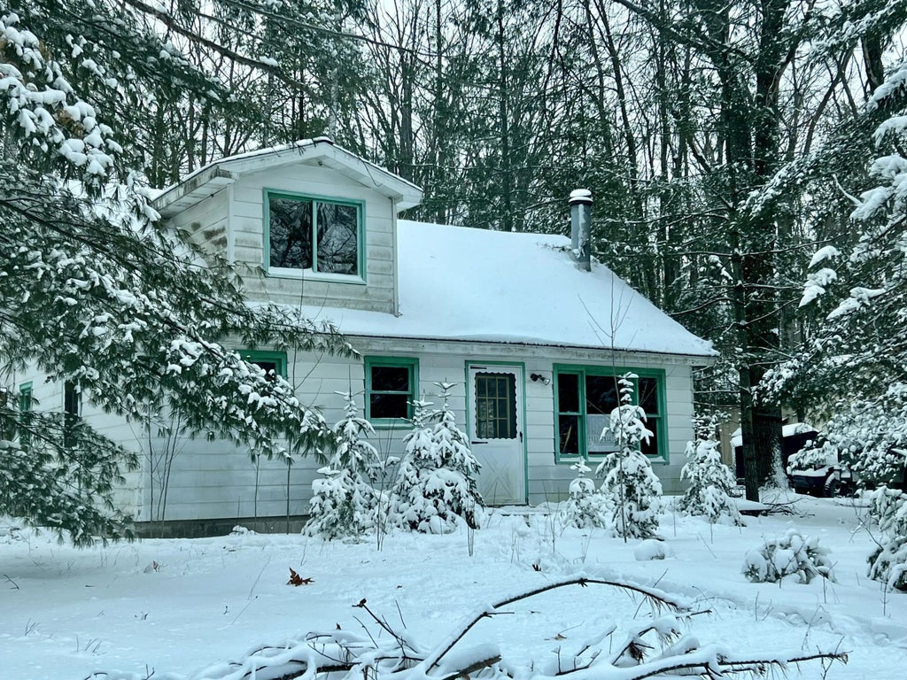 11325 Jackson Lake Road, Atlanta