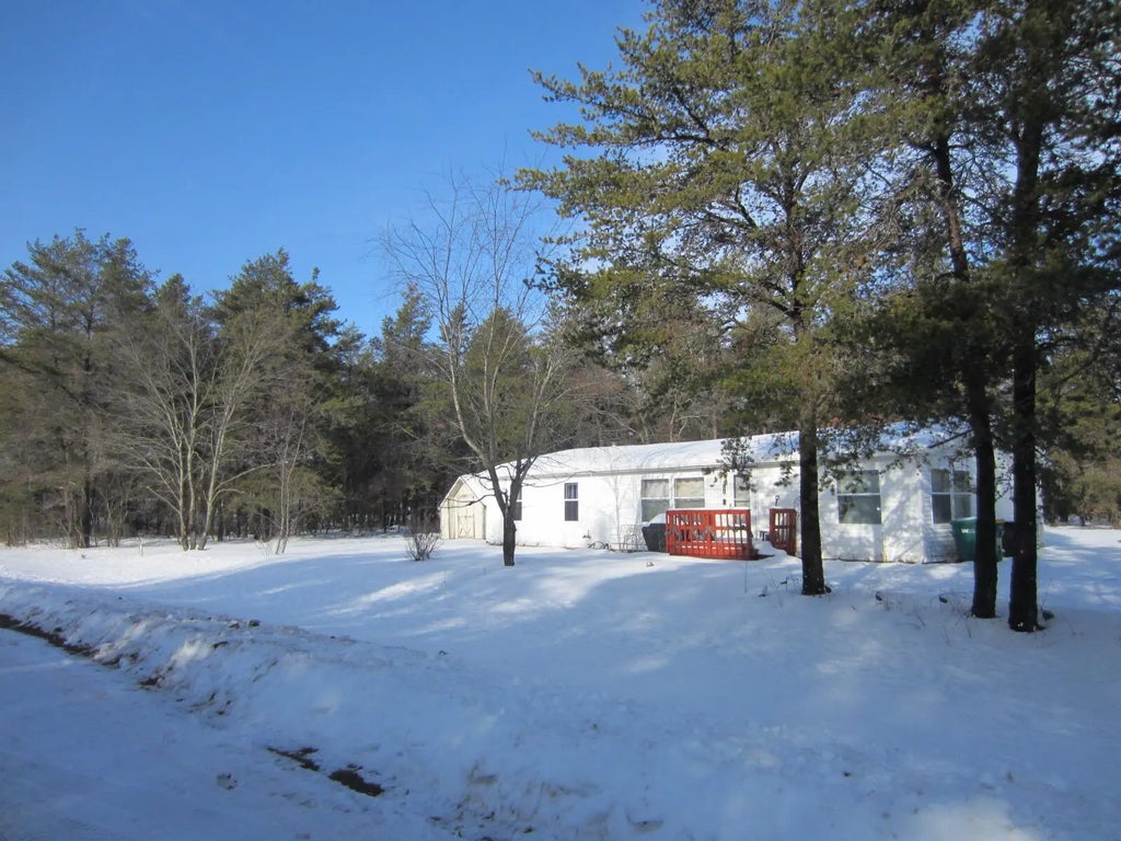 111 Anna Avenue, Roscommon