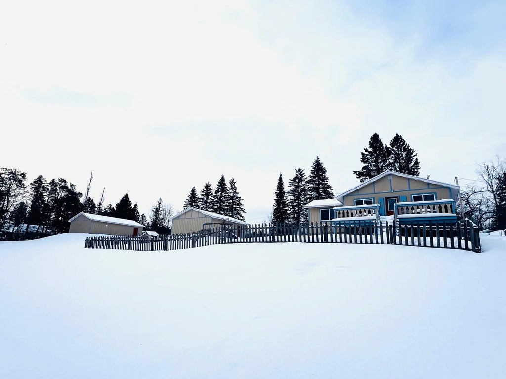 6637 Forsyth Drive, Cheboygan