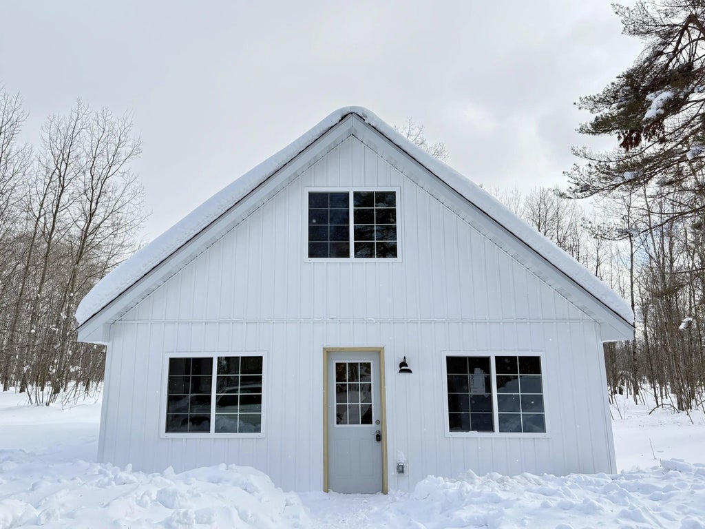 10704 Country Club Drive, Mancelona