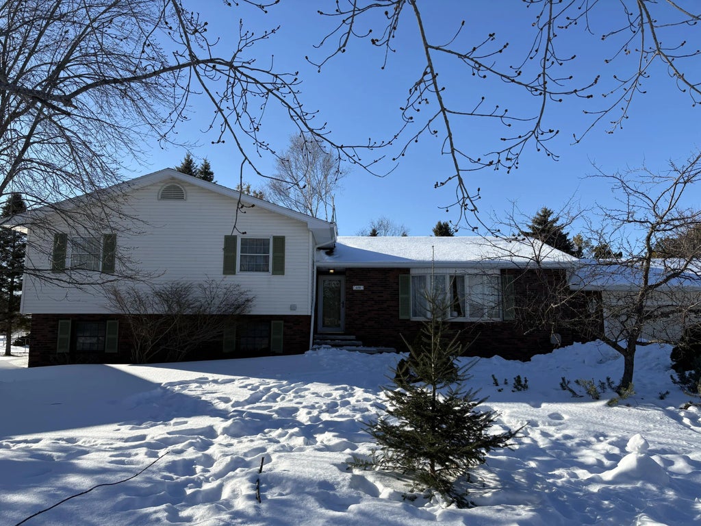 608 Island View Drive, Alpena