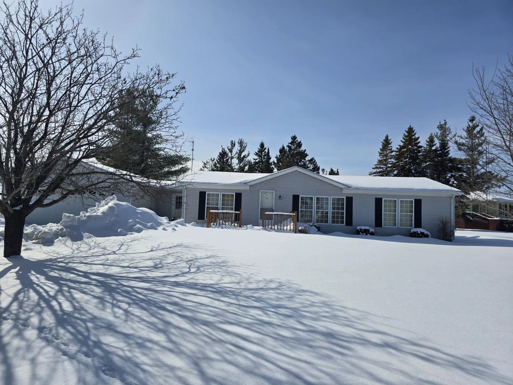 15100 Fairway Court, Hillman