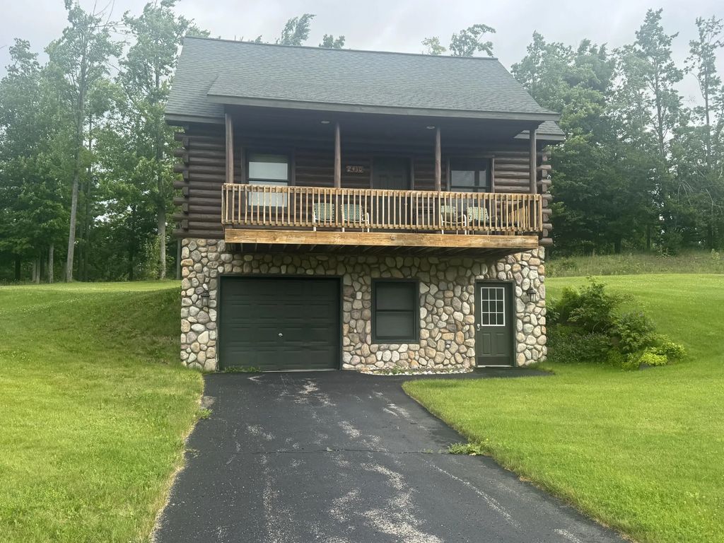 2410 Beaver Creek Drive, Gaylord