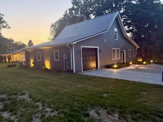 206 Joliet Avenue, Houghton Lake