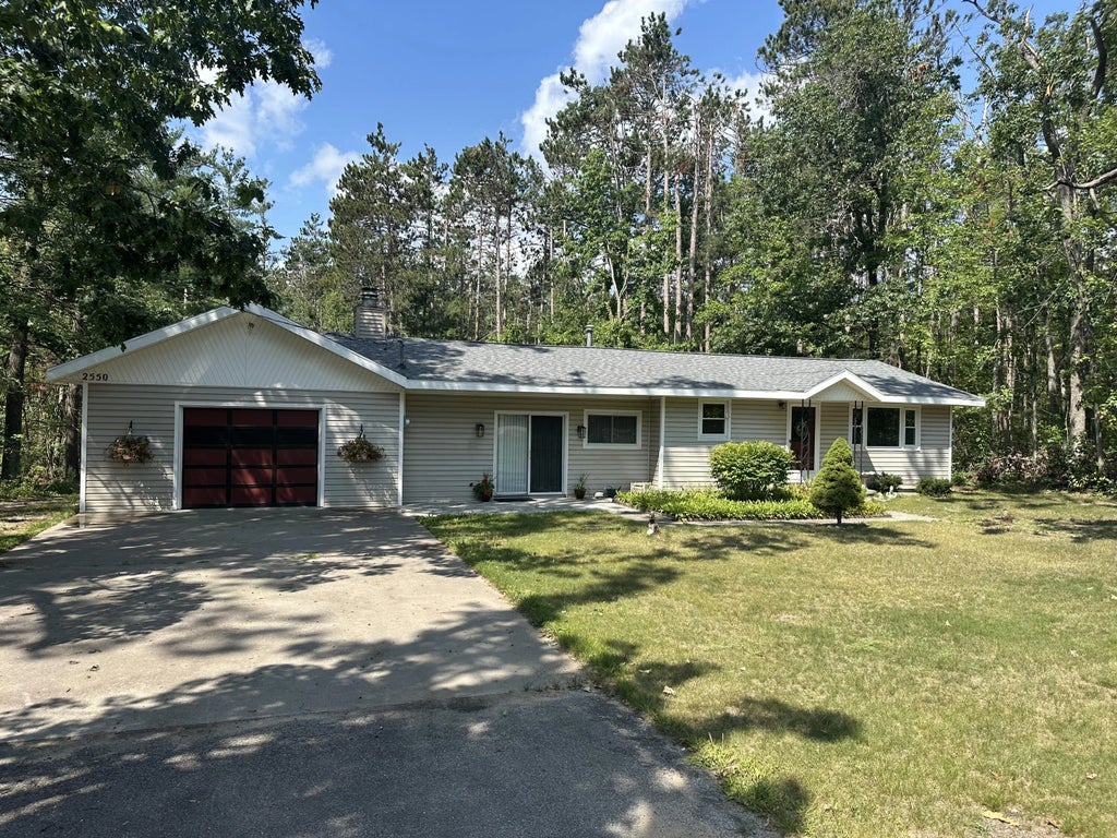 2550 Mary Anne Drive, Lewiston