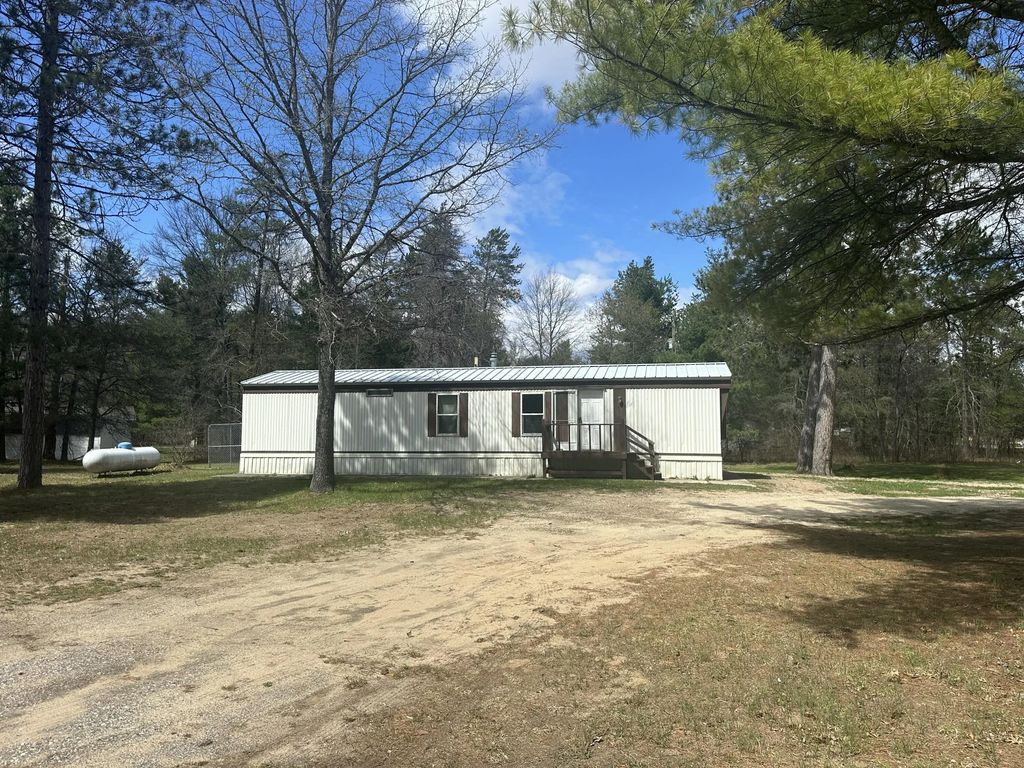 15549 Michigan 72, Grayling