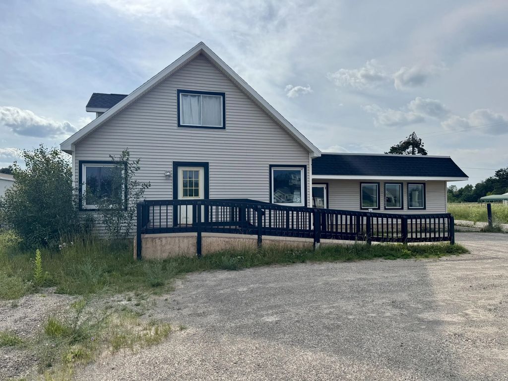1504 S Otsego Avenue, Gaylord