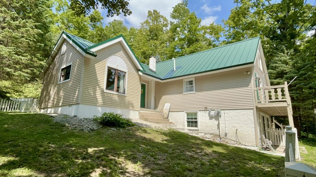 11154 White Ash Trail, Vanderbilt