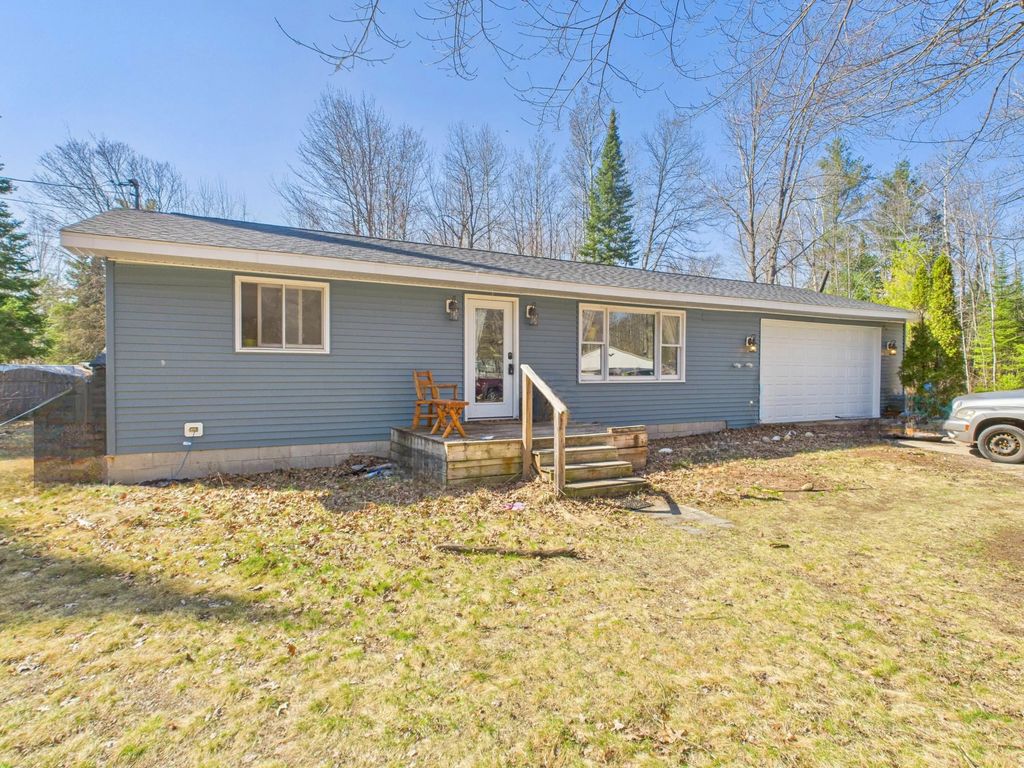 687 Harbor View Drive, Mio