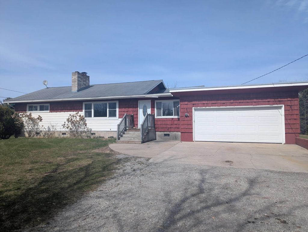 3352 French Road, Alpena