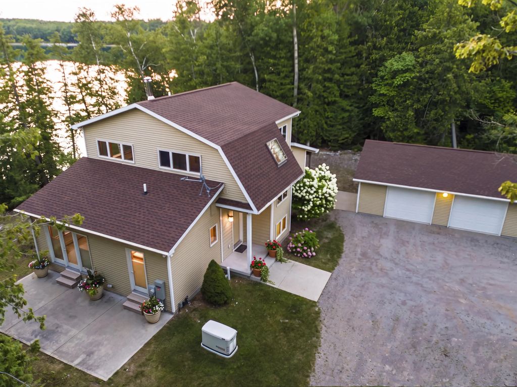 7112 Kauffman Boulevard, Presque Isle