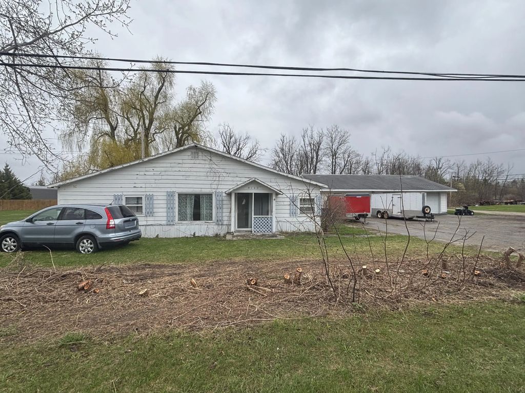 5149 Main Street, Millersburg