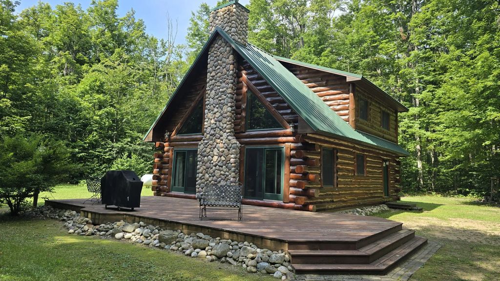 11809 Bear Track Trail, Frederic