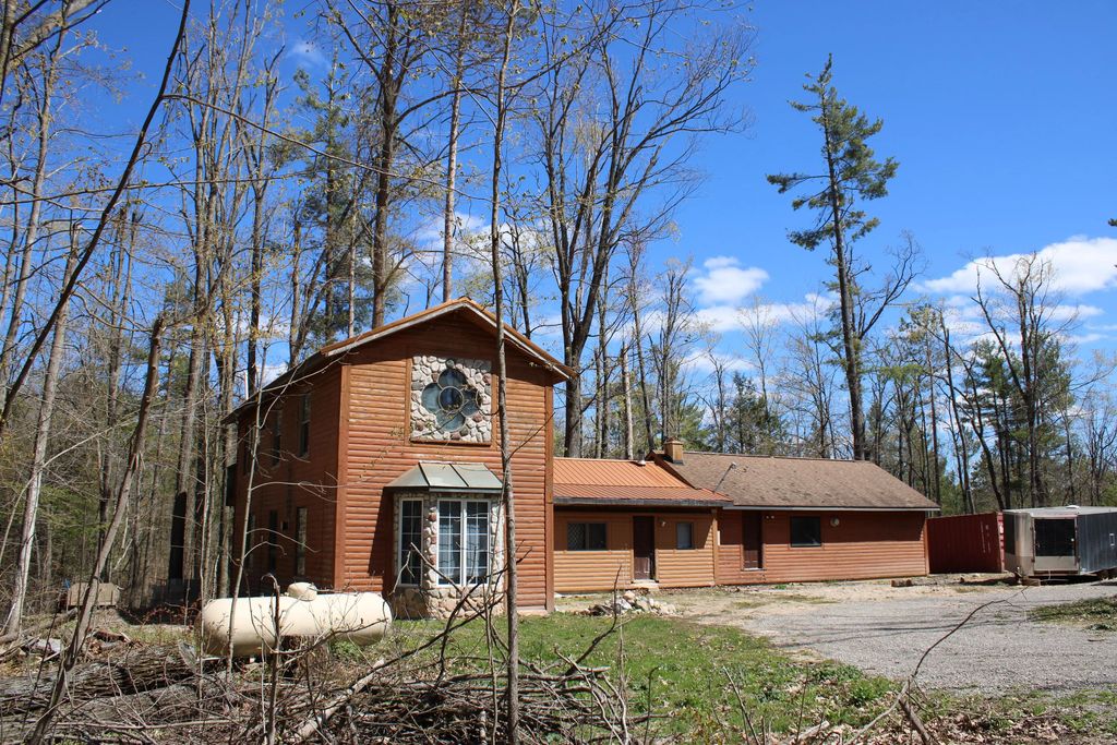 4606 N Mount Tom Road, Comins