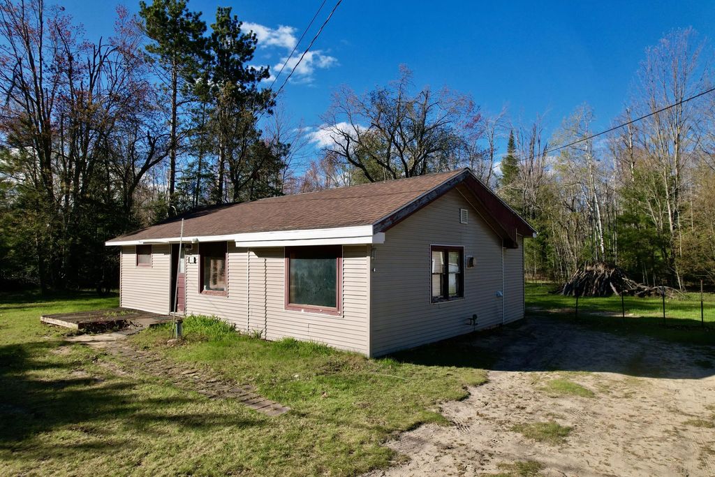1412 Charles Brink Road, Gaylord