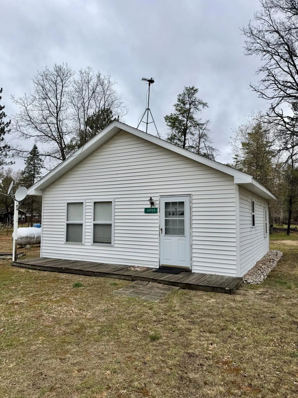 15823 Haag Road, Grayling