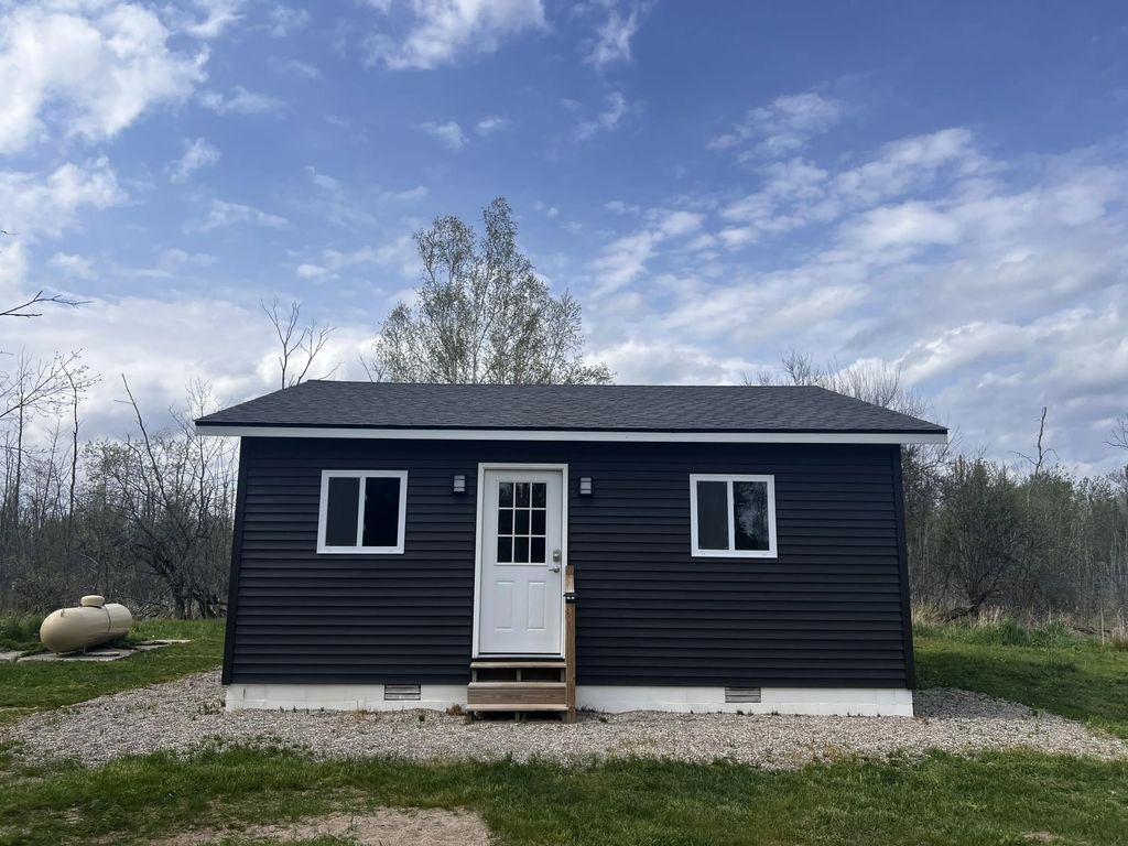 5887 Wilderness Trail, St. Helen