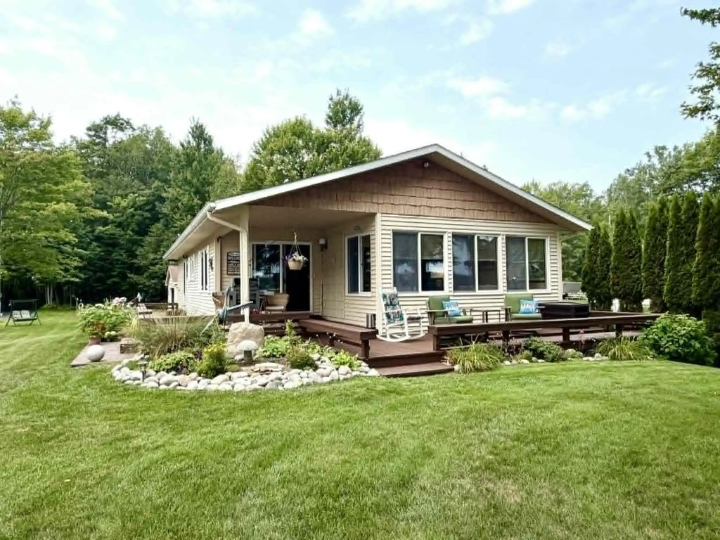 4959 W Cedar Lake Road, Greenbush
