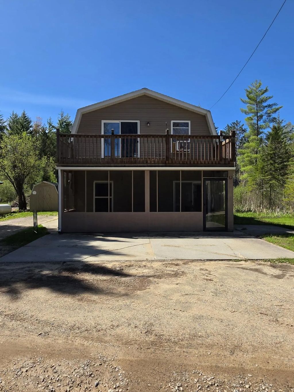 7451 June Avenue, St. Helen