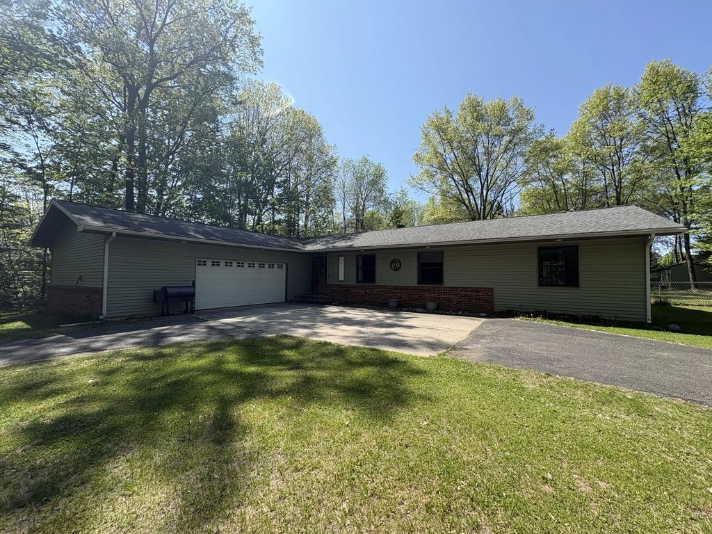 11297 Fairway Drive, Roscommon