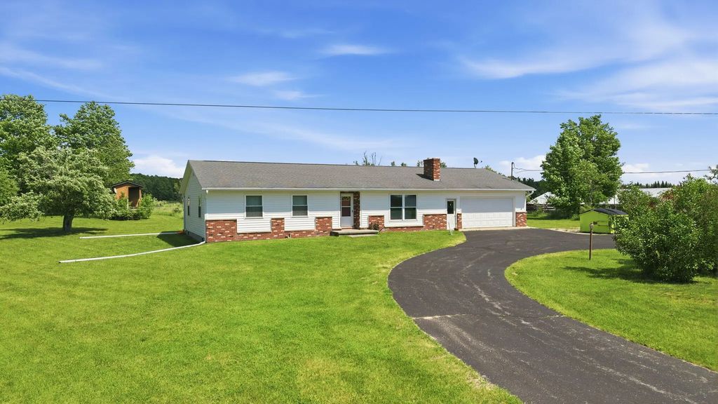 7760 S Extension Road, Cheboygan