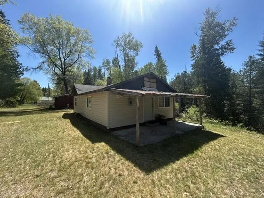 866 Ridge Trail, Mio