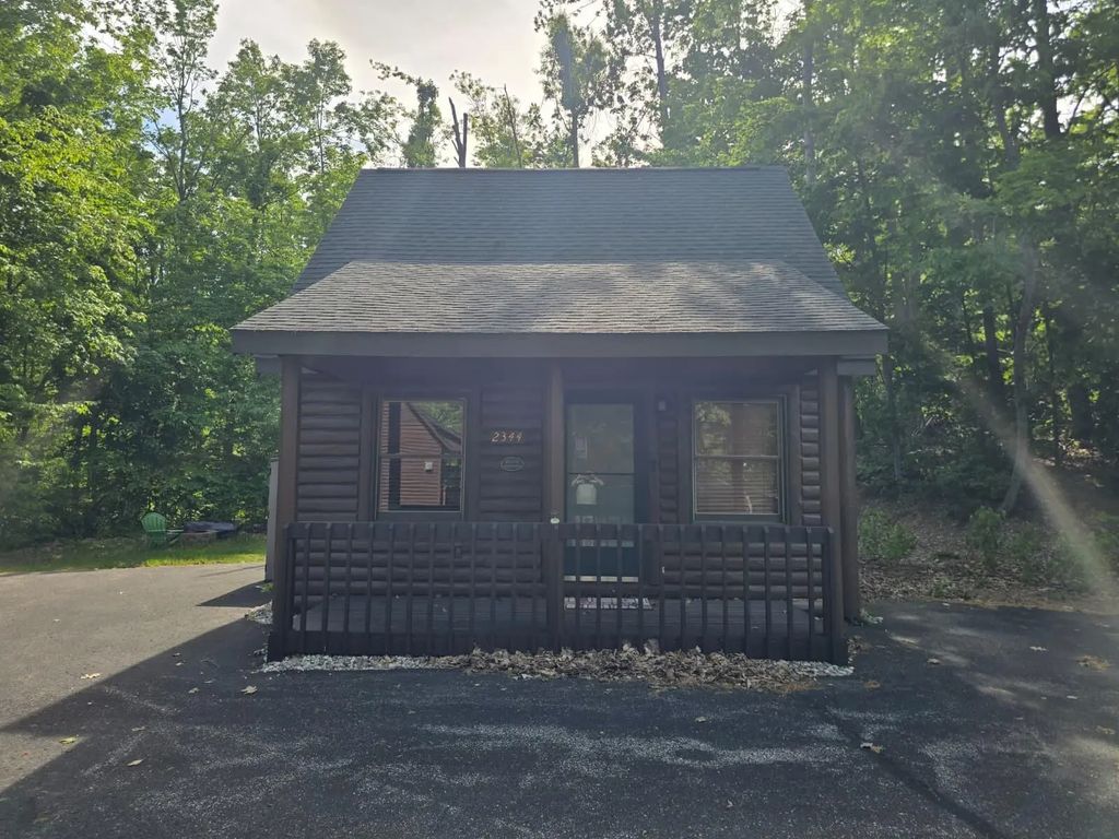 2344 Cabin Cove, Gaylord