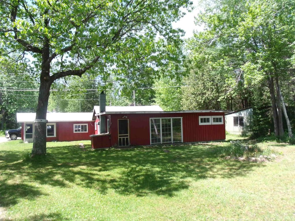 1477 N Black River Road, Cheboygan
