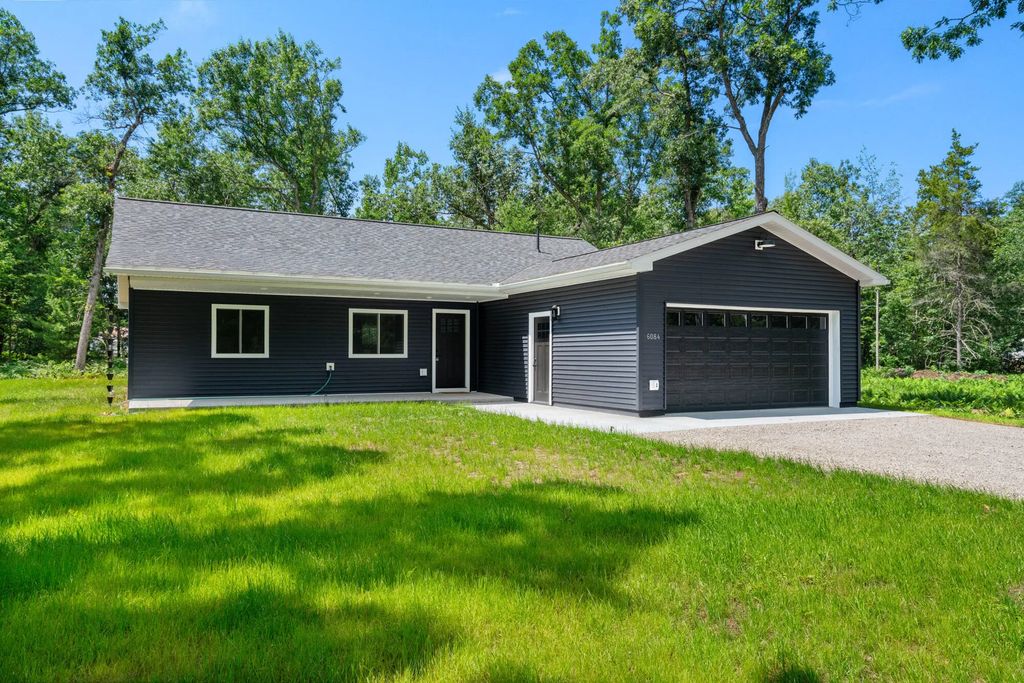 6084 Berry Lane, Indian River