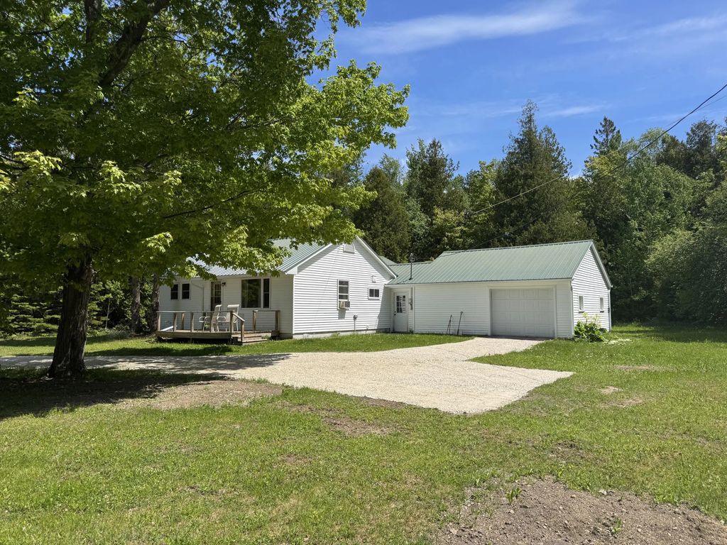 1916 W U.s. 2 Highway, St. Ignace