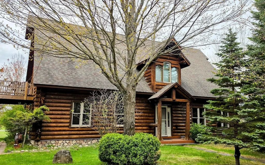 5810 Tanbark Court, Gaylord