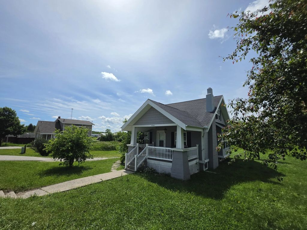 4941 F 30, Glennie