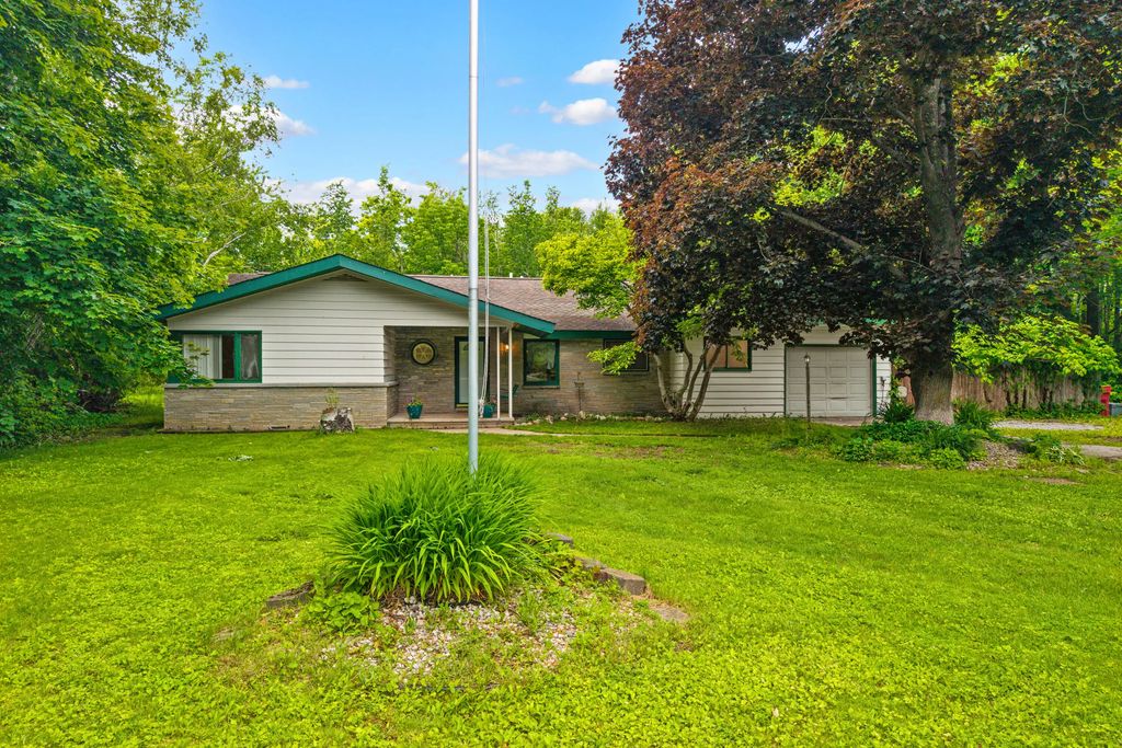 23640 Us-23, Presque Isle