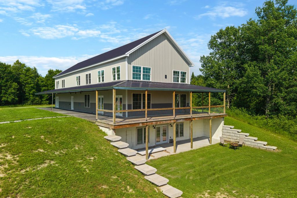 9483 Dege Road, Herron