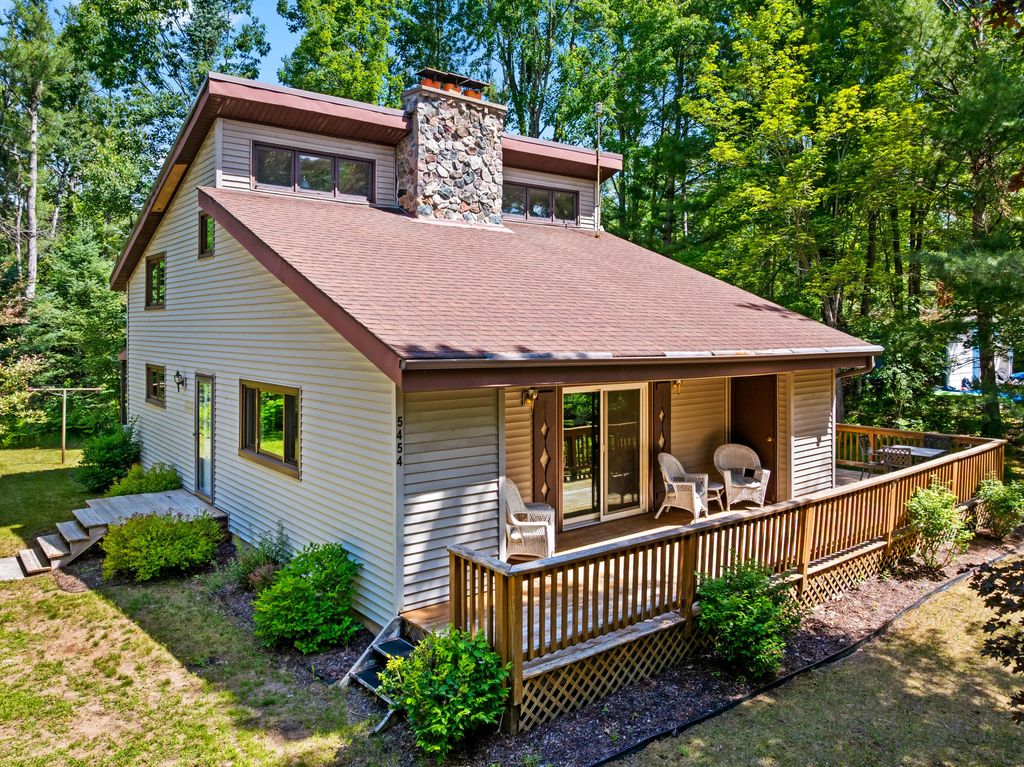 5454 Club House Trail, Gaylord