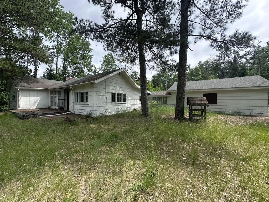 2610 Brown Cabin Road, Luzerne
