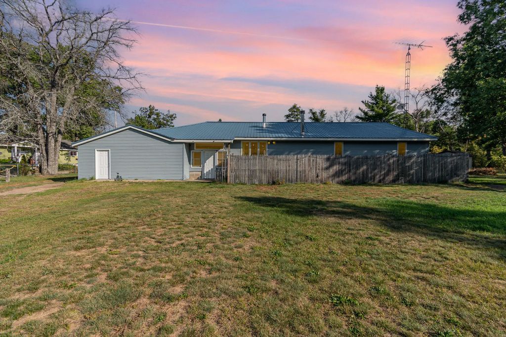 4400 Grass Lake Road, West Branch